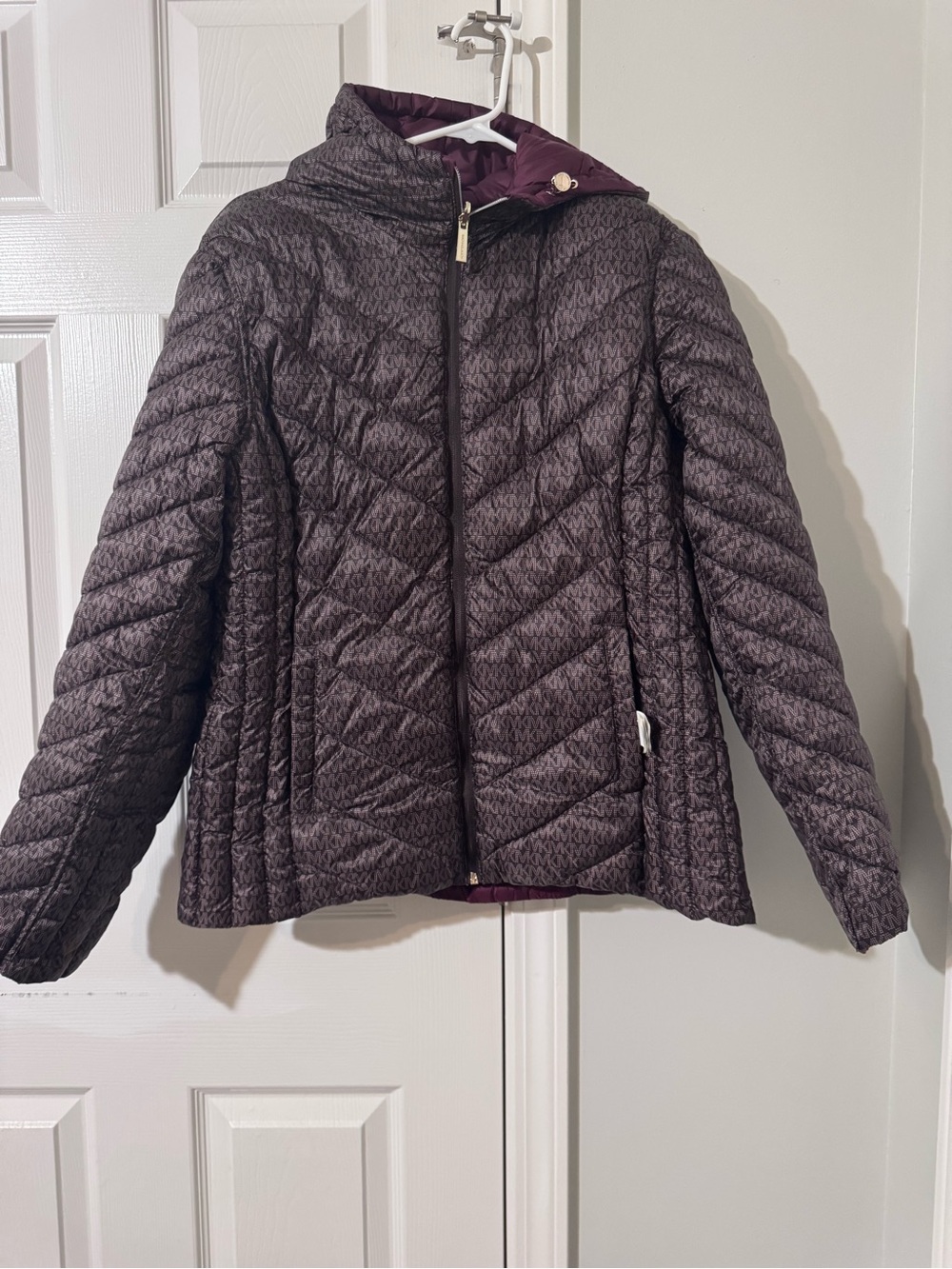 Michael Kors Reversible Quilted Puffer Jacket - stains